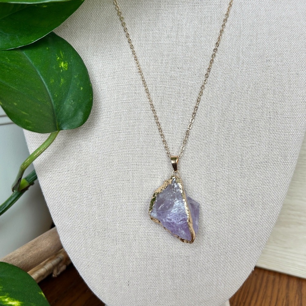 Handcrafted Natural Amethyst Crystal Gold Plated Raw Gemstone Pendant‎ Necklace
